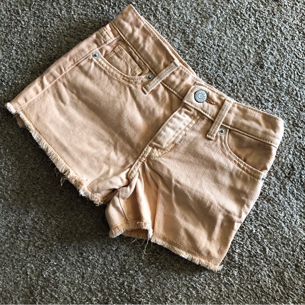 Old Navy distressed orange jean shorts in size 5